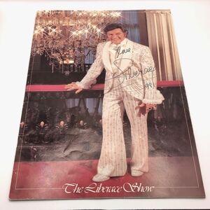 Liberace 1981 Signed Genuine Autograph Souvenir Show Program Book Memorabilia